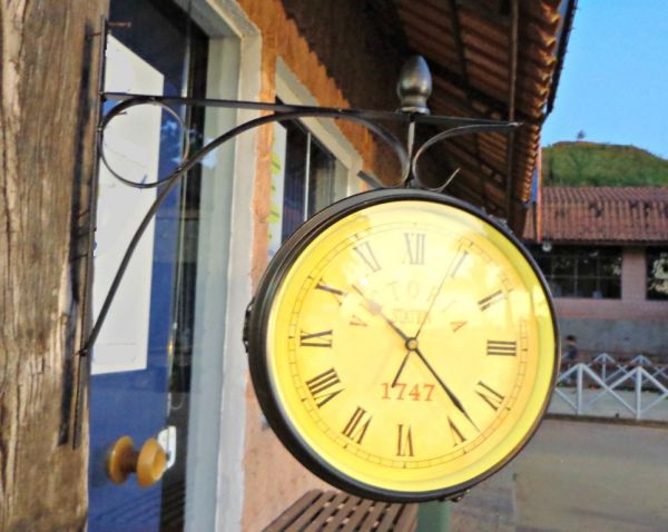 RELÓGIO DE ESTAÇÃO GDE. - ENCOMENDA SRA. ANA JÚLIA